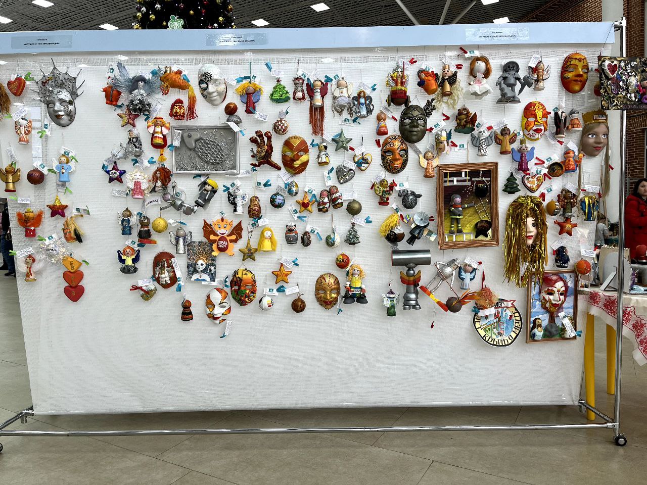 Фото - Новогодний подарок детям: ЕВРАЗ стал генеральным спонсором фестиваля «Шар-папье» в Туле